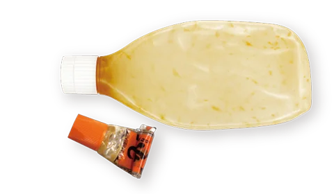 中身を使い切ったチューブ容器の写真